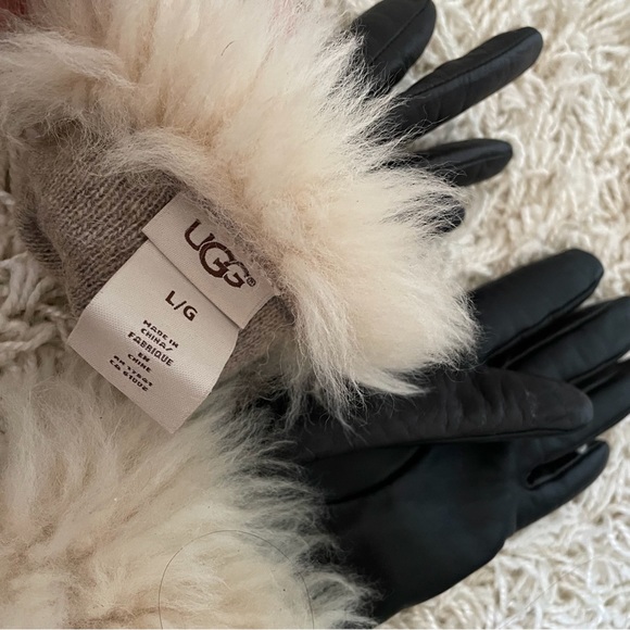 Ugg gloves - Picture 5 of 5